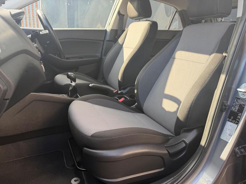 Hyundai i20 view 7