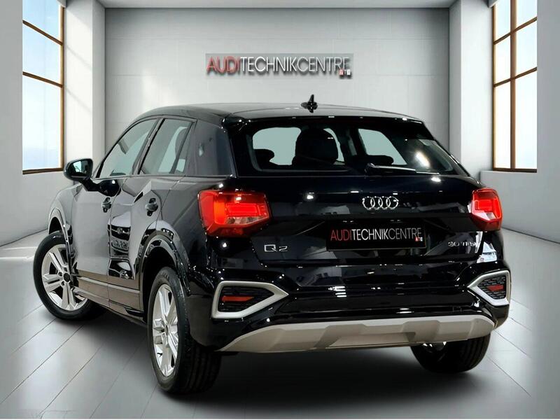 Audi Q2 view 3
