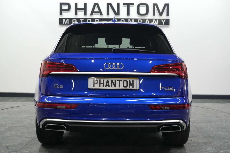 Audi Q5 view 4