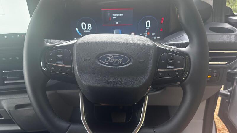 2026 Ford Transit Custom — photo 15