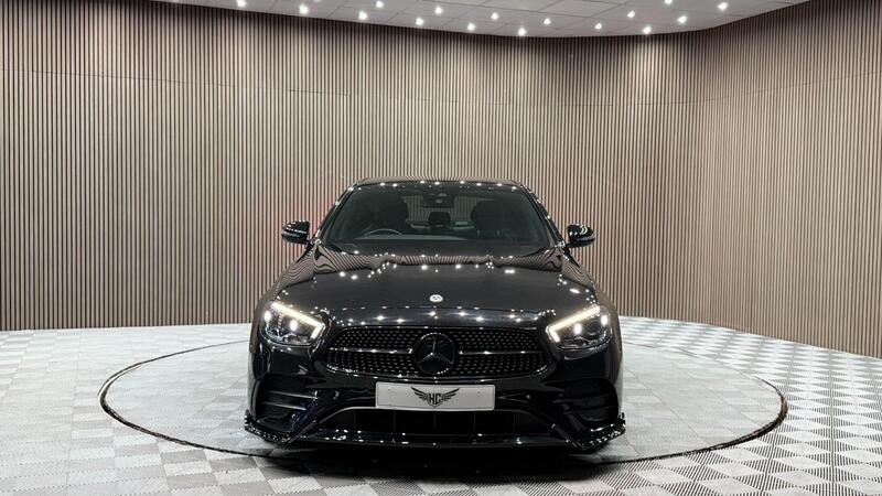 Mercedes-Benz E Class view 4