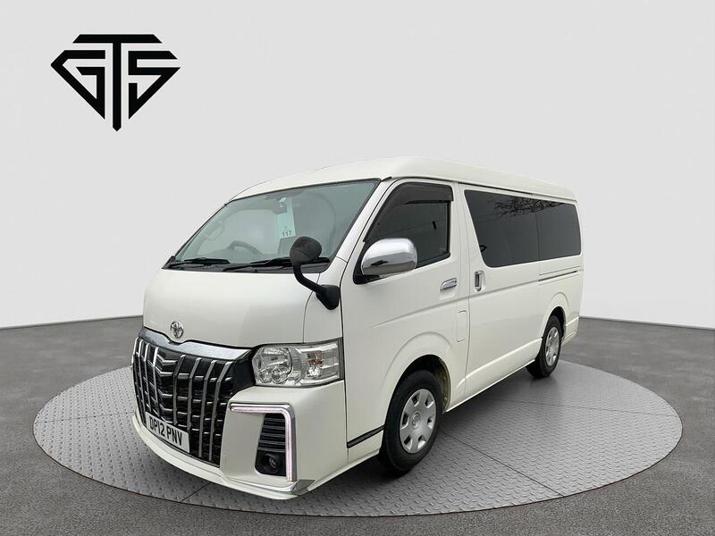 Toyota Hiace view 7
