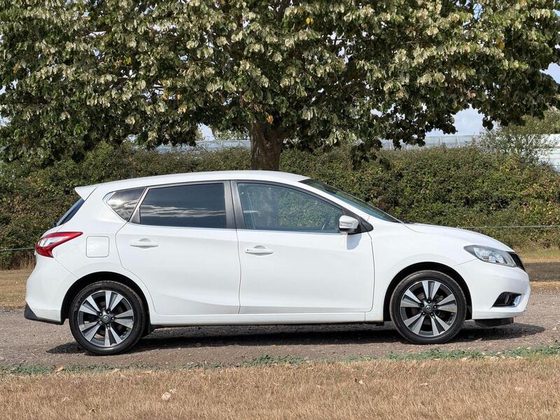 Nissan Pulsar view 3