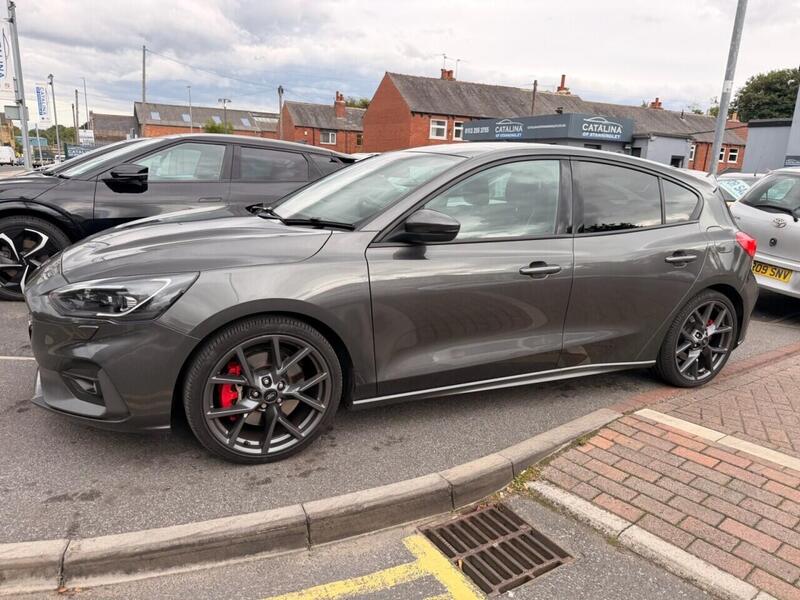 Ford Focus view 7