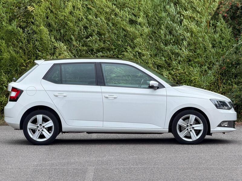 Skoda Fabia view 3