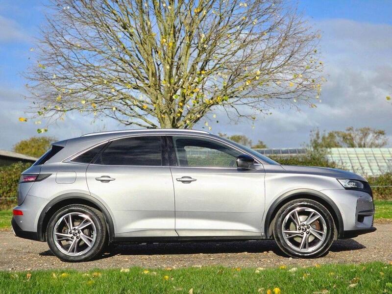 DS Automobiles DS 7 Crossback view 3