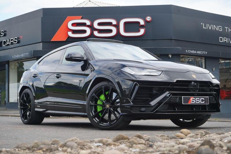 Lamborghini Urus main image