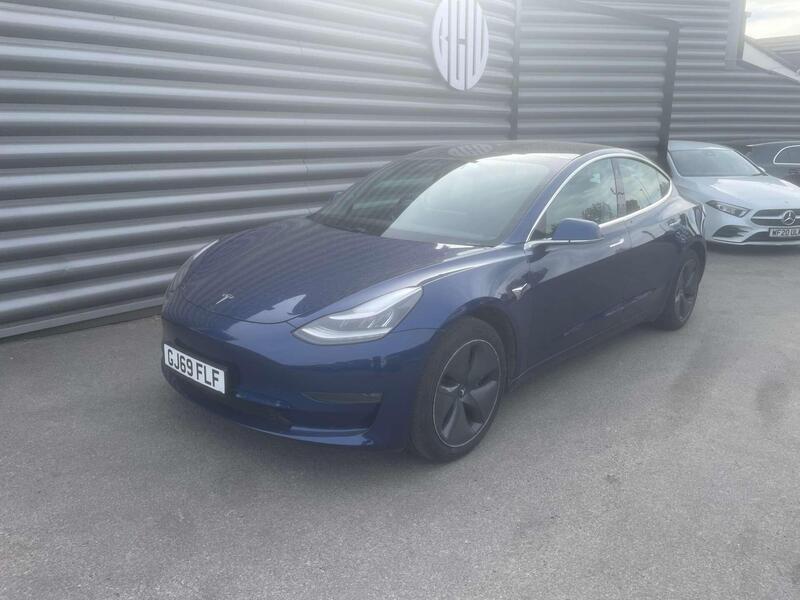 Tesla Model 3 view 4