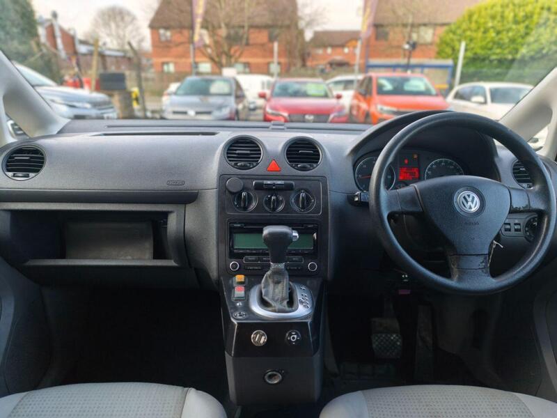 Volkswagen Caddy Maxi Life view 3