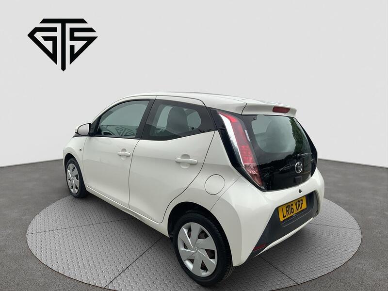 Toyota Aygo view 5