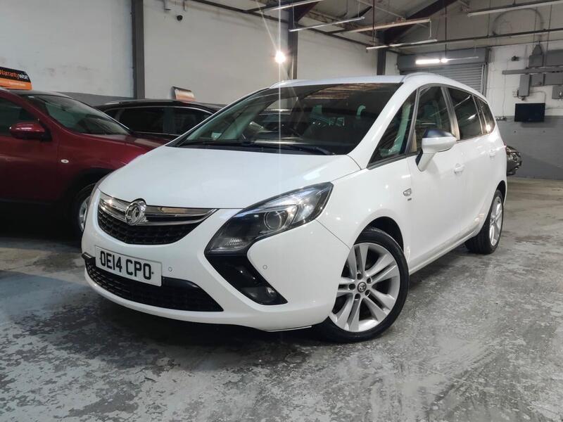 2014 Vauxhall Zafira Tourer in White for sale