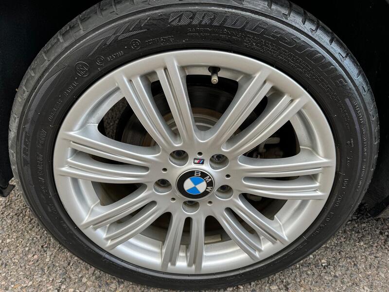 BMW 1 Series view 25
