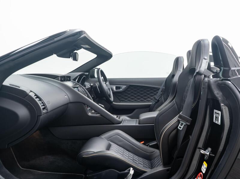 Jaguar F-Type view 3