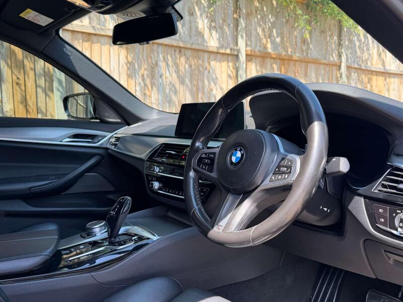 BMW 5 Series view 3