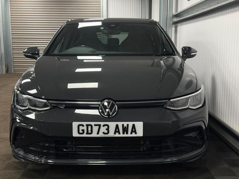 Volkswagen Golf view 4