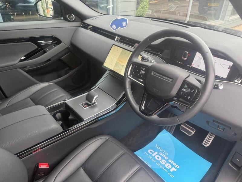 Land Rover Range Rover Evoque view 2
