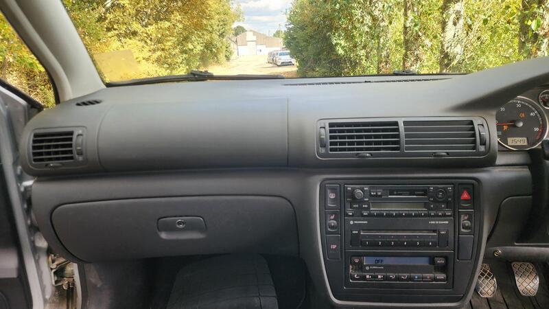 2005 Volkswagen Passat — photo 25