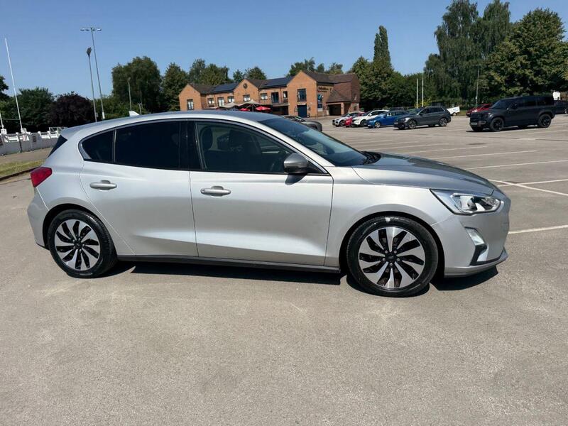 Ford Focus view 5