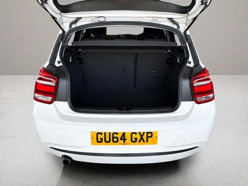 BMW 1 Series view 5