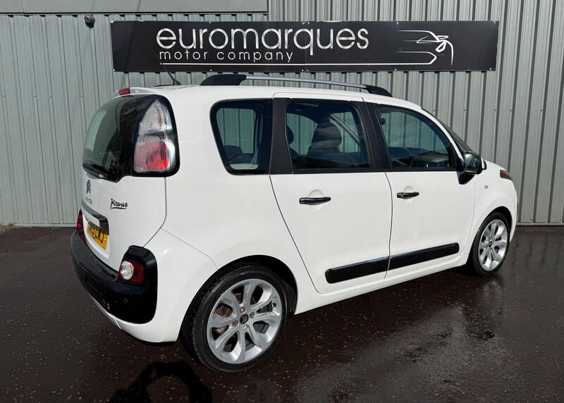 Citroen C3 Picasso view 3