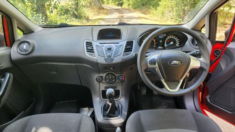 2014 Ford Fiesta — photo 20