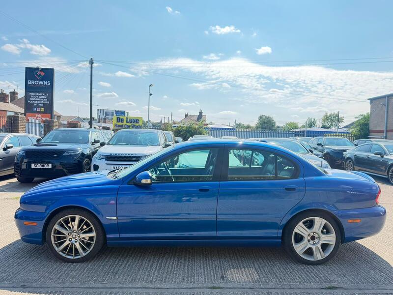 Jaguar X-Type view 6
