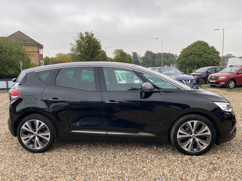 Renault Scenic view 3