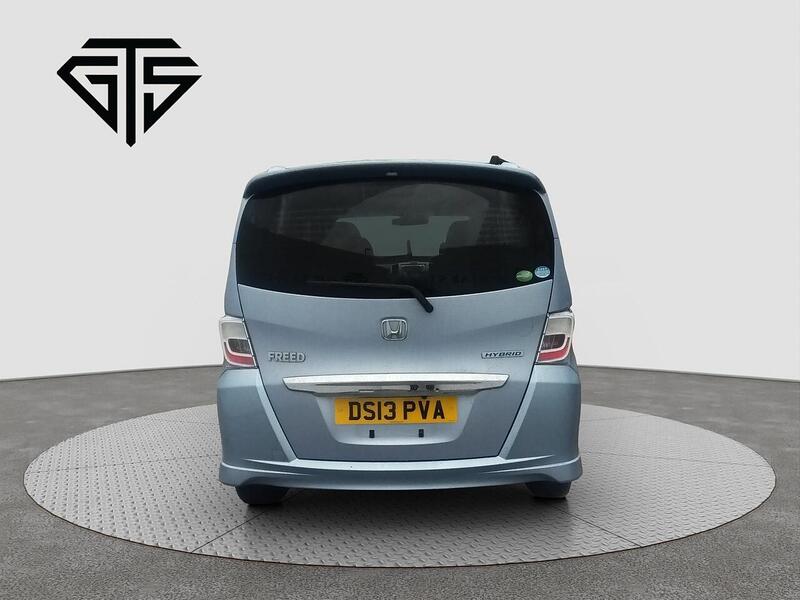Honda Freed view 4