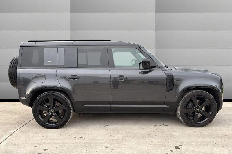Land Rover Defender view 5