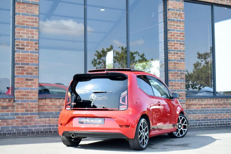 Volkswagen Up! view 2