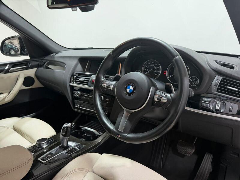 BMW X3 view 5