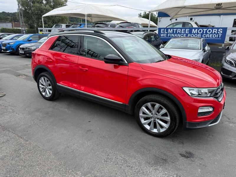 Volkswagen T-Roc view 7