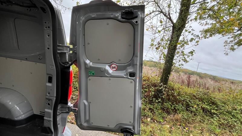 2026 Ford Transit Custom — photo 27