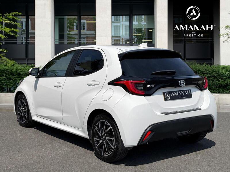 Toyota Yaris view 4