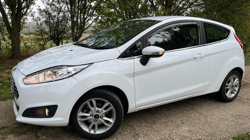 2015 Ford Fiesta — photo 7