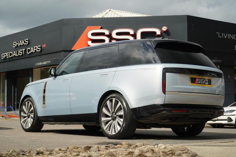 Land Rover Range Rover view 2