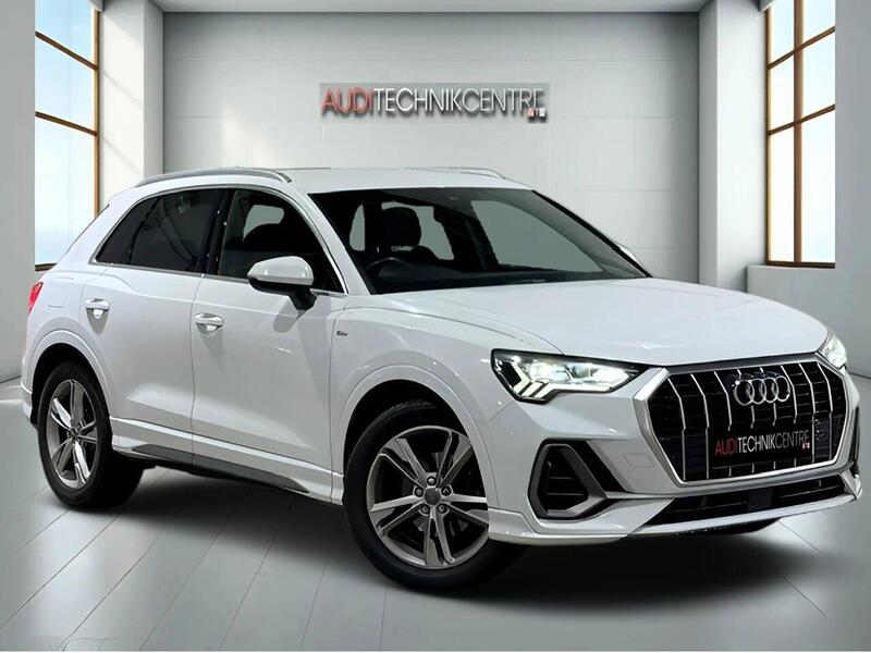Audi Q3 main image