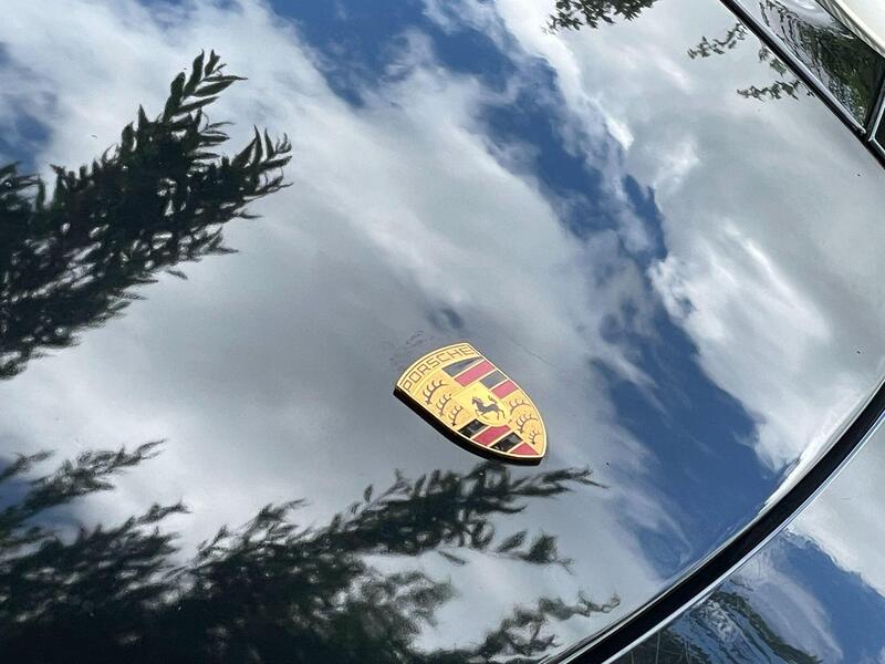 Porsche 911 view 48