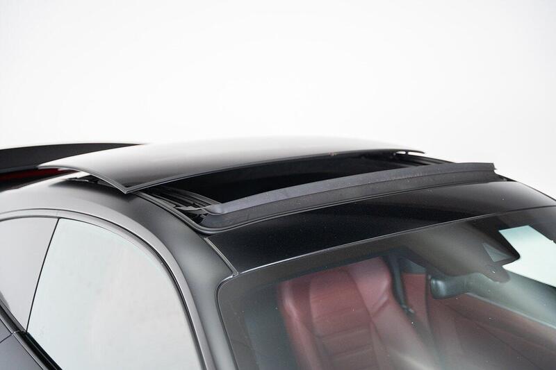 Porsche 911 view 2