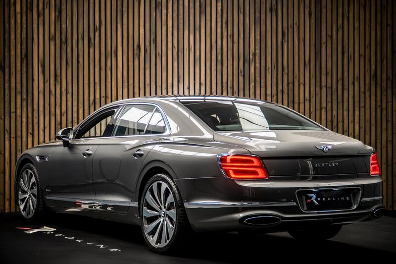 Bentley Flying Spur view 3