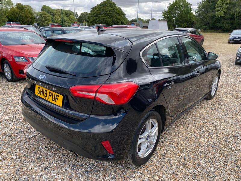 Ford Focus view 4