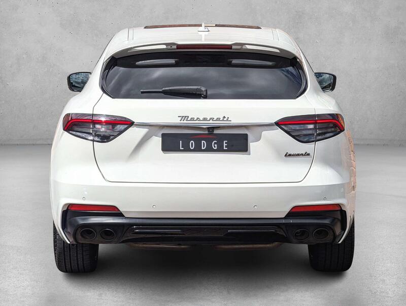 Maserati Levante view 5