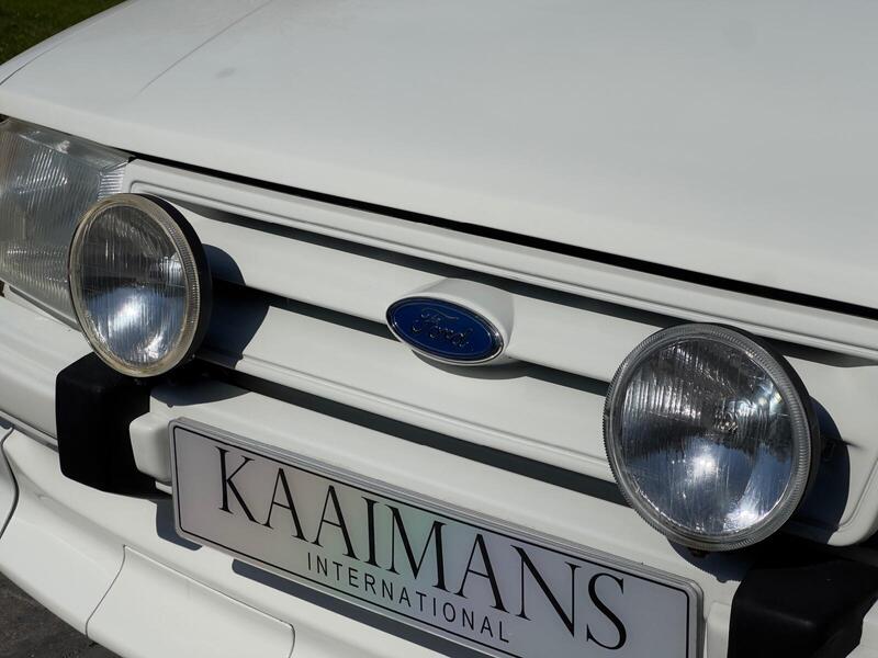 Ford Escort view 7