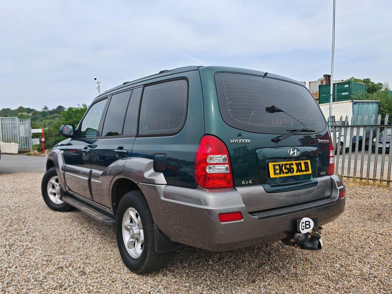 Hyundai Hyundai Terracan view 2
