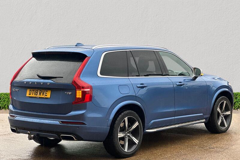 Volvo XC90 view 6