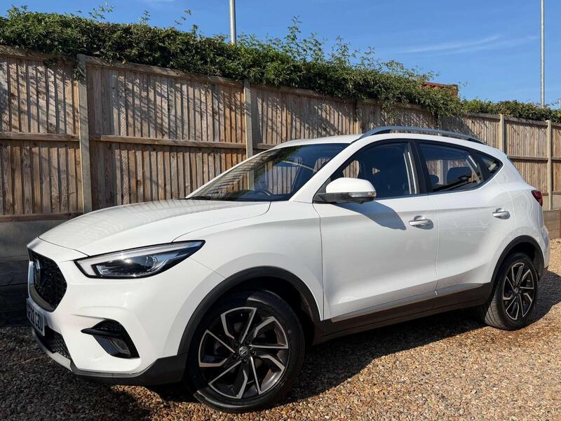 MG ZS view 4