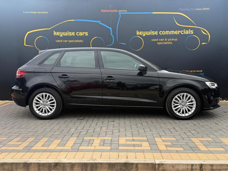 Audi A3 view 6