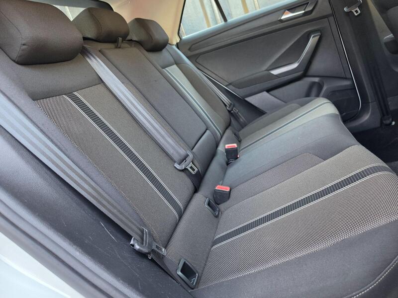 Volkswagen T-Roc 1.0 TSI SE Euro 6 (s/s) 5dr thumbnail 25