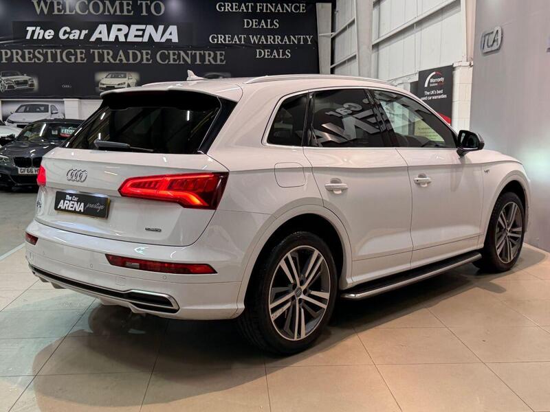 Audi Q5 view 5