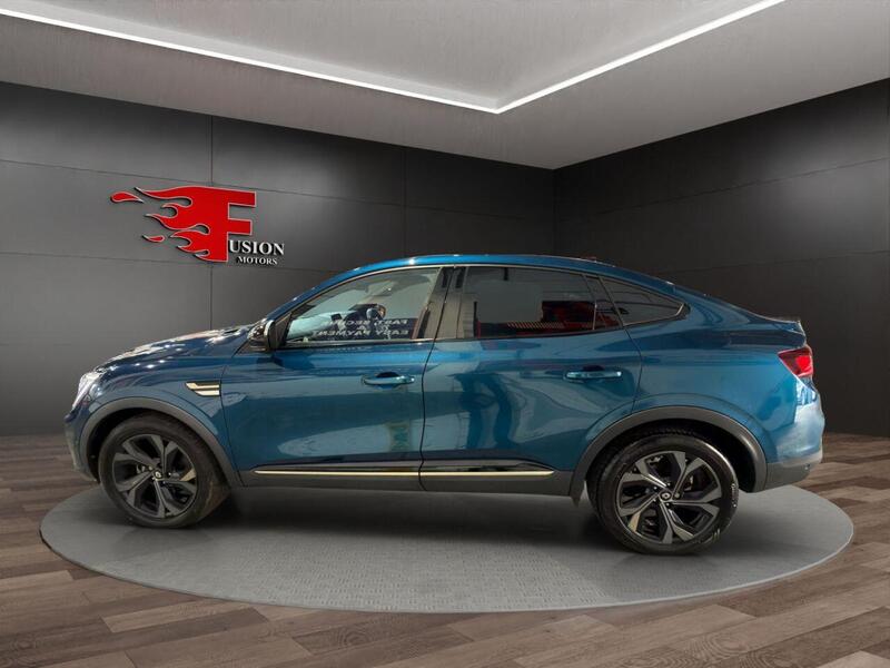 Renault Arkana view 4